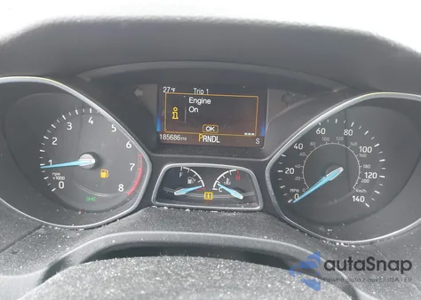 2017 Ford Focus Se z USA, uszkodzony, nr VIN 1FADP3F26HL326442